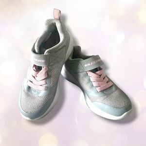 Skechers Girls Athletic Shoes Size: 11 Big Kids Running Sneakers Gray/pink